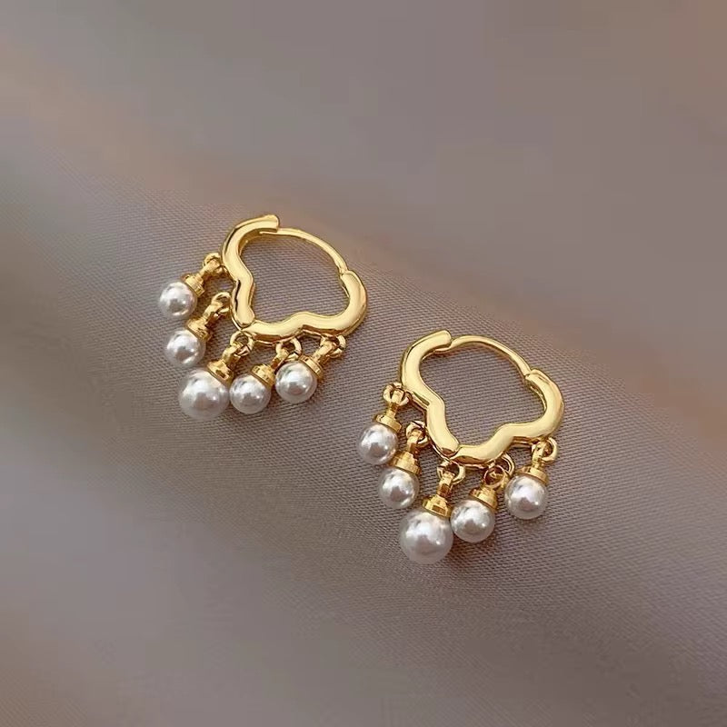 Cloud Pearl Dangle Earrings – Elegant Korean-Inspired Design