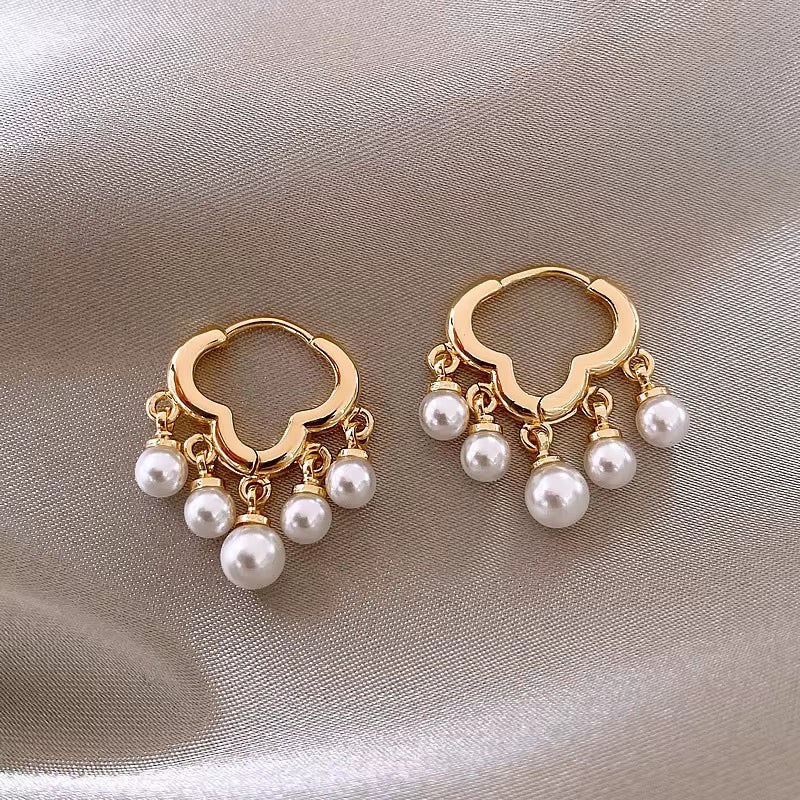Cloud Pearl Dangle Earrings – Elegant Korean-Inspired Design