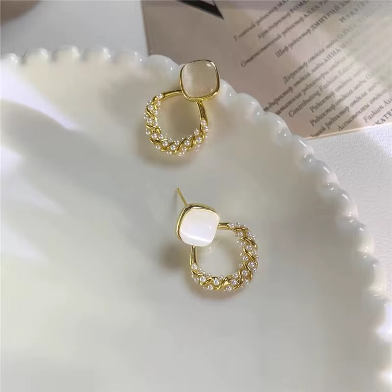 Elegant Cat Eye Stone & Diamond Pearl Earrings – Luxury Jewelry for Women