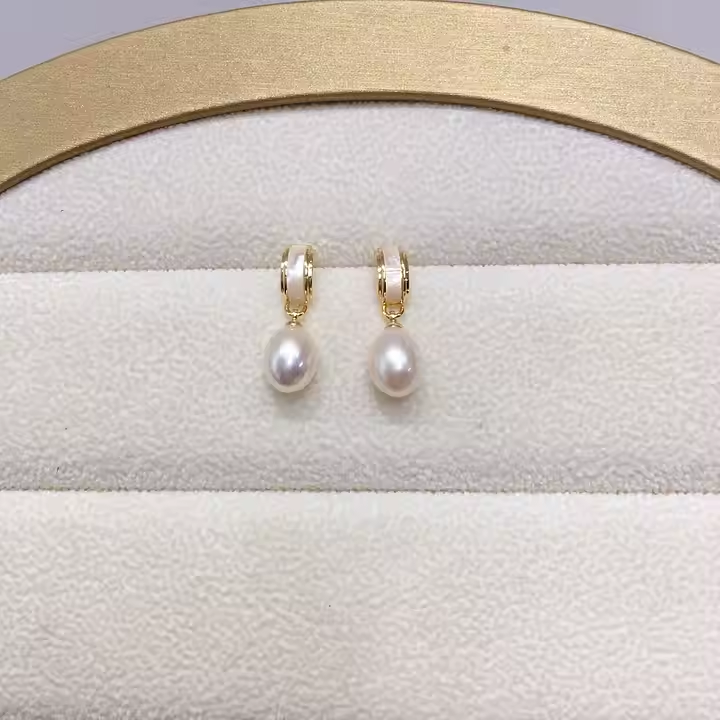 Natural Freshwater Pearl Drop Earrings