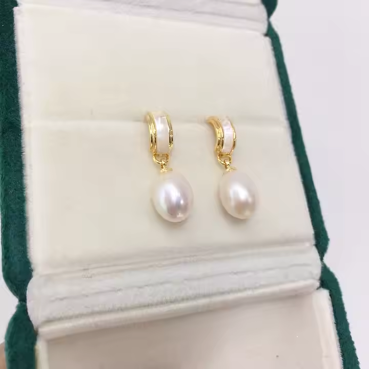Natural Freshwater Pearl Drop Earrings